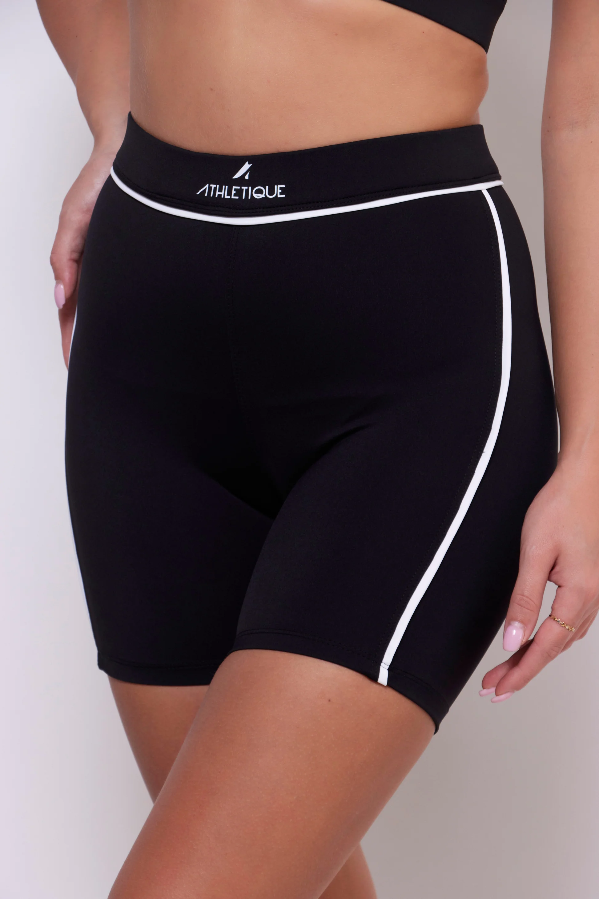 Almur Short Black — image 3 of 3